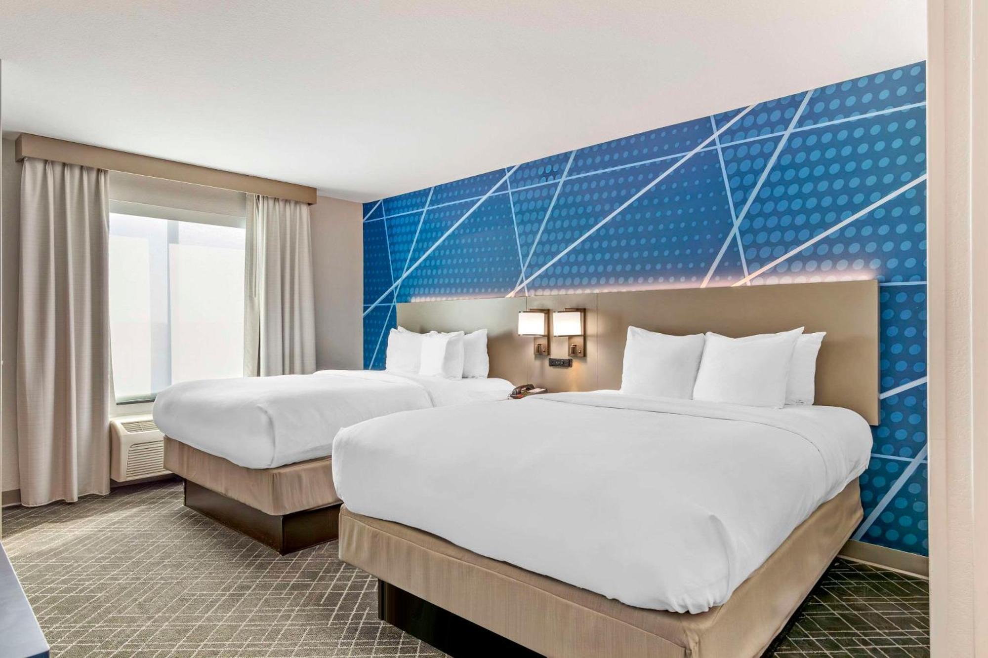 Comfort Suites Whitsett Eksteriør bilde