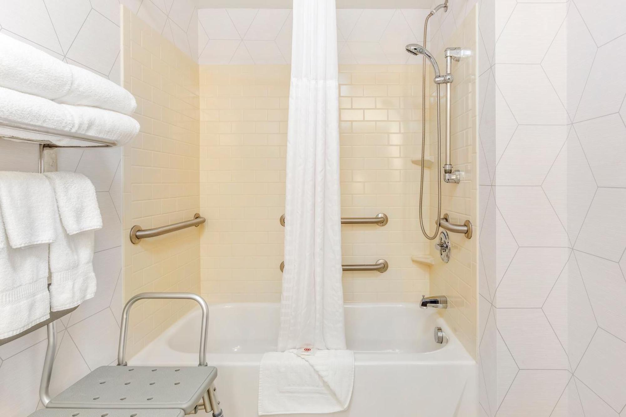 Comfort Suites Whitsett Eksteriør bilde