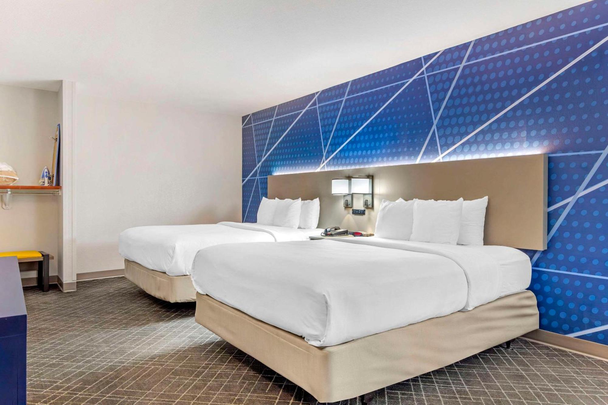 Comfort Suites Whitsett Eksteriør bilde